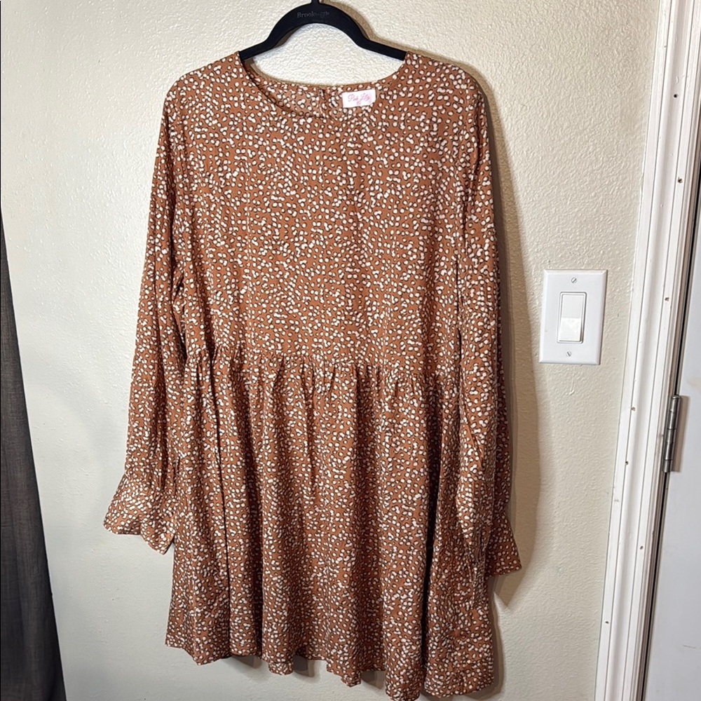 Brown and White Long Sleeve Dress